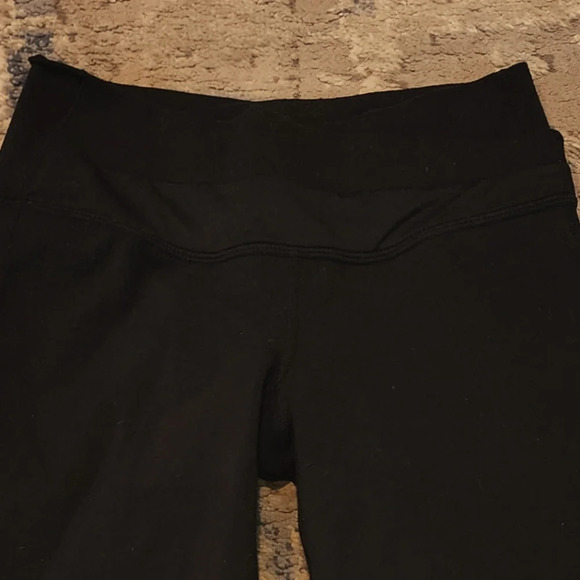 Lululemon Astro Crop black long 14" shorts, black size 2. - Picture 4 of 16